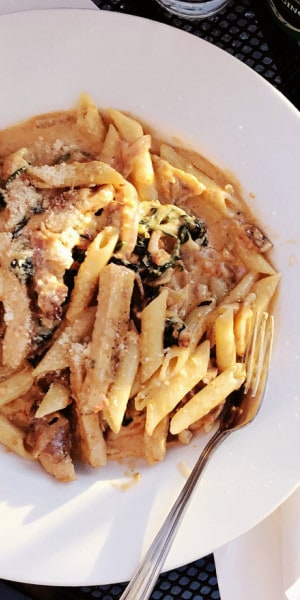 Pasta to eat rue Fleury